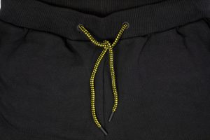 Black Cat Short L Zwart
