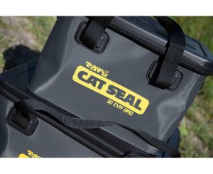 Black Cat Cat Seal Eva Bag 30L