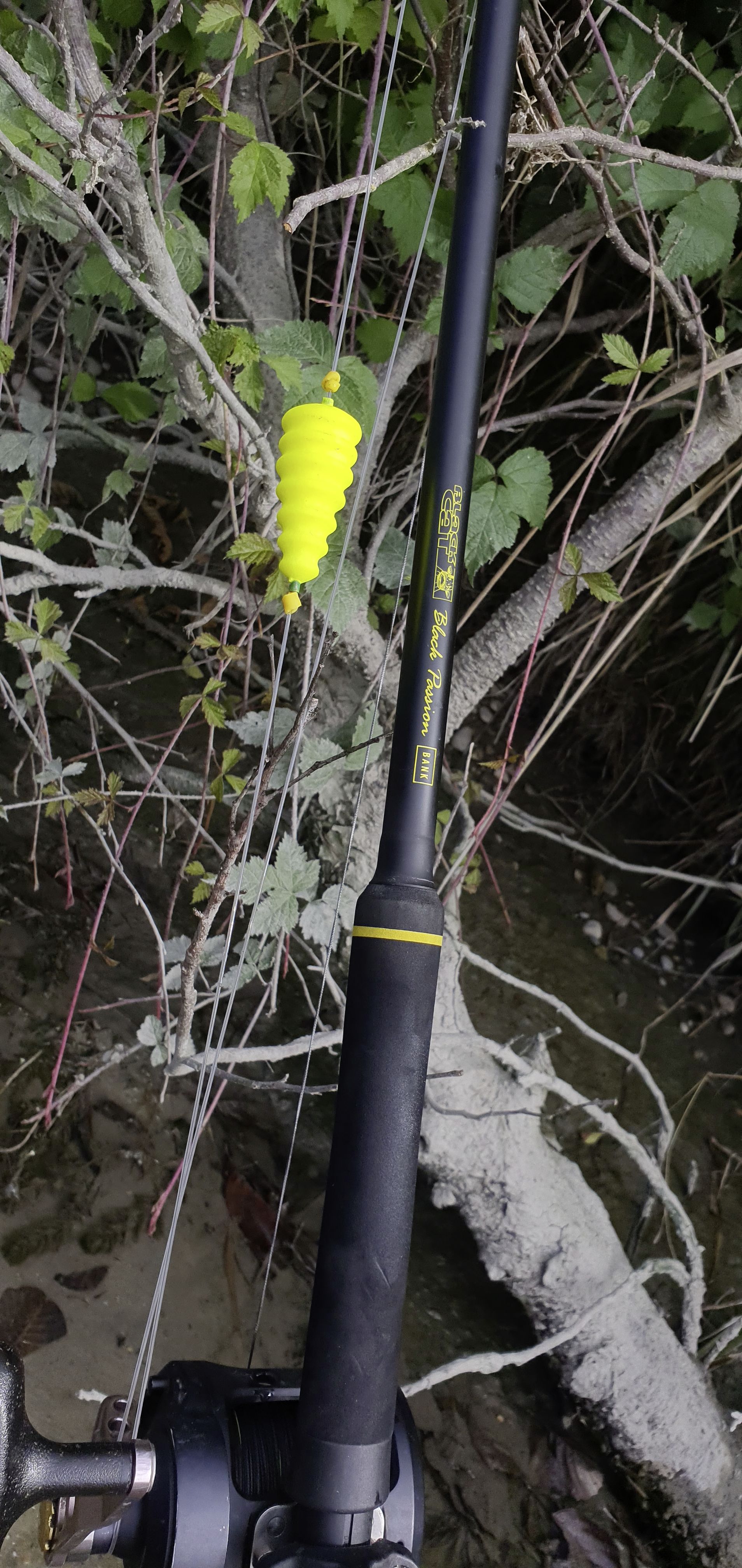 Black Cat U-Float "Tree" Geel 15g